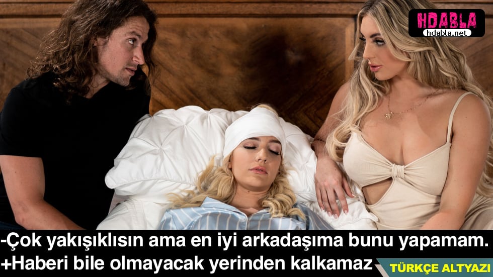 Annemin muhteşem kıvrımlarını gördüğümde gerçekten etkilendim.