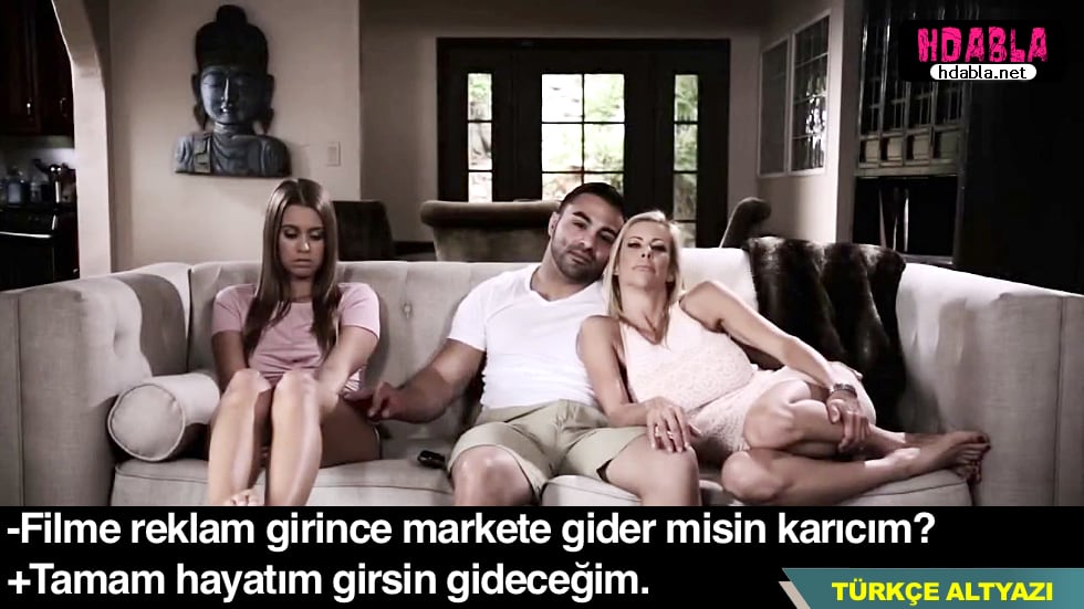 Babamı aldatan üvey annemden istediğimi şantajla elde ettim.