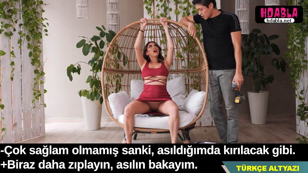 Teyzemin sırtına güneş kremi sürerken gafletle destek olduğum an